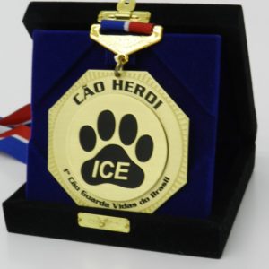 Medalhas exclusivas personalizadas em aço e latão - Image 3